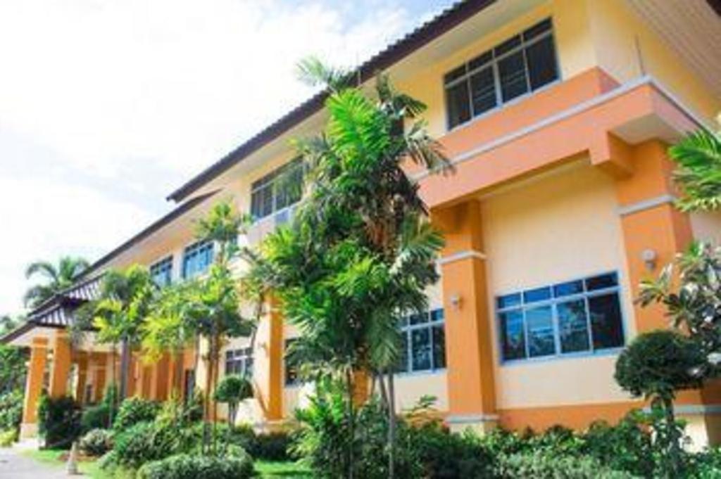 Rajapruek Place Chiang Mai Exterior photo
