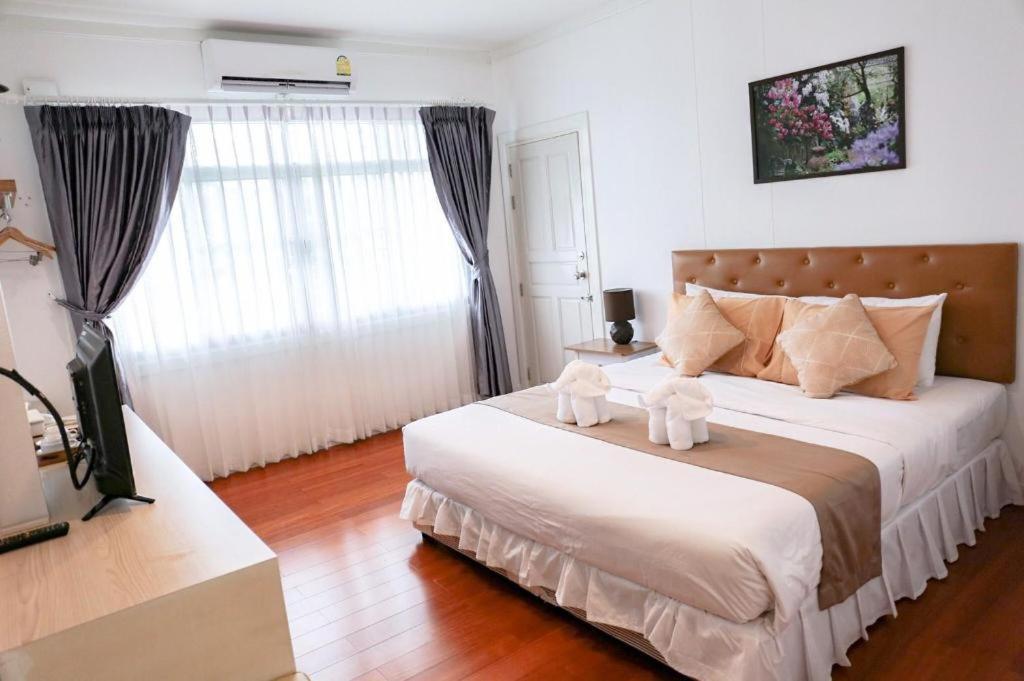 Rajapruek Place Chiang Mai Exterior photo
