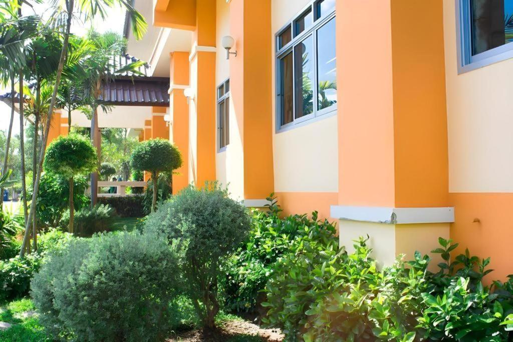 Rajapruek Place Chiang Mai Exterior photo